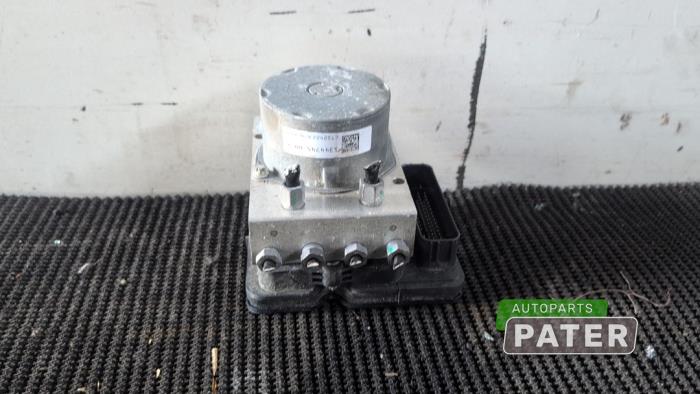 Usagé Pompe ABS Tesla Model 3 RWD 60 kWh Prix € 183,75 Règlement à la marge proposé par Autoparts Pater