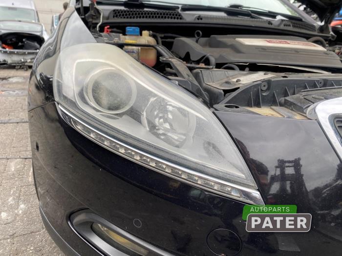 Używane Reflektor prawy Lancia Delta (844) 1.4 MultiAir 16V Cena € 210,00 Procedura marży oferowane przez Autoparts Pater