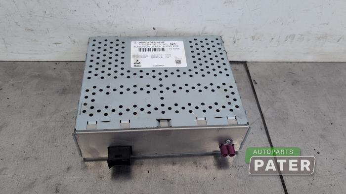 Używane Modul DAB Mercedes C Estate (S205) C-250 CDI BlueTEC, C-250 d 2.2 16V Cena € 99,75 Procedura marży oferowane przez Autoparts Pater