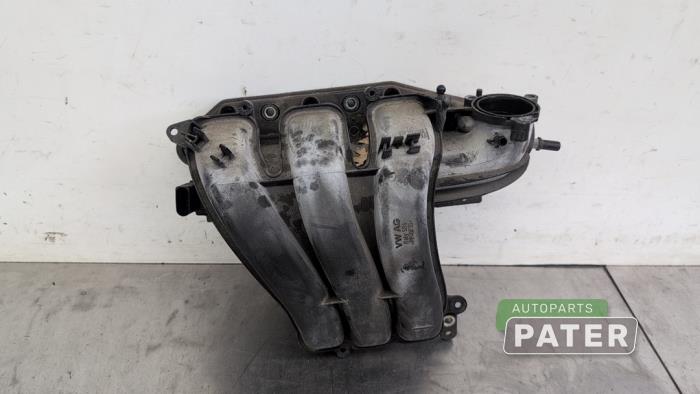 Begagnade Luftfilterhus Volkswagen Up! (121) 1.0 12V 60 Pris € 131,25 Marginaltabell erbjuds av Autoparts Pater