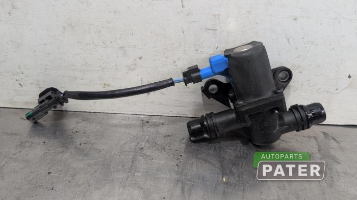 Begagnade Extra vattenpump Peugeot 208 II (UB/UH/UP) e-208 50 kWh Pris € 26,25 Marginaltabell erbjuds av Autoparts Pater