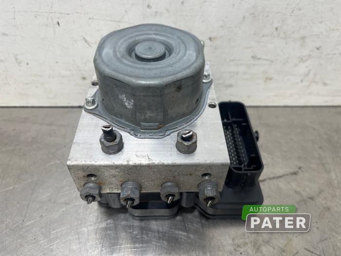 Używane Pompa ABS Fiat Punto III (199) 0.9 TwinAir Turbo 100 Cena € 63,00 Procedura marży oferowane przez Autoparts Pater