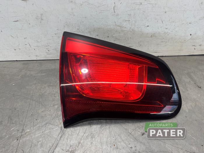 Używane Odblask tylnej klapy prawy Citroen C3 (SC) 1.4 16V VTi Cena € 15,75 Procedura marży oferowane przez Autoparts Pater