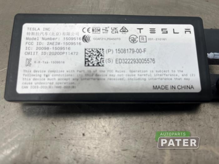 Używane Antena Bluetooth Tesla Model Y (5YJY) RWD Cena € 42,00 Procedura marży oferowane przez Autoparts Pater