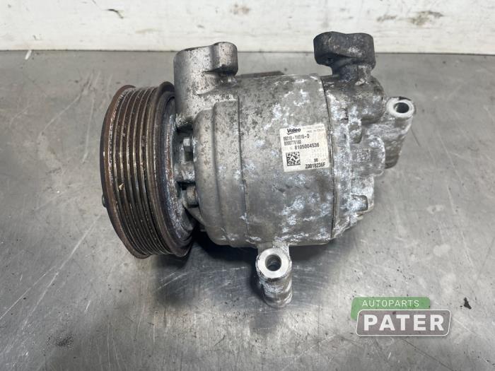 Usagé Compresseur de clim Peugeot 108 1.0 12V VVT-i Prix € 63,00 Règlement à la marge proposé par Autoparts Pater