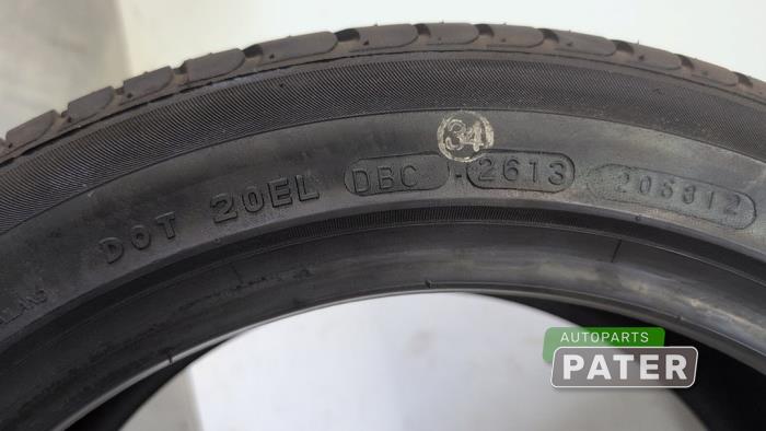 Opona z Volkswagen Polo IV (9N1/2/3) 1.2