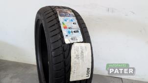 Opona z Volkswagen Polo IV (9N1/2/3) 1.2