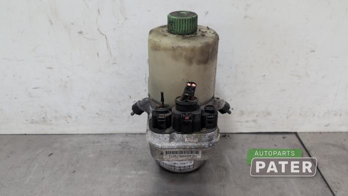 Usagé Pompe de direction Skoda Fabia II Combi 1.2 TDI 12V Greenline Prix € 63,00 Règlement à la marge proposé par Autoparts Pater