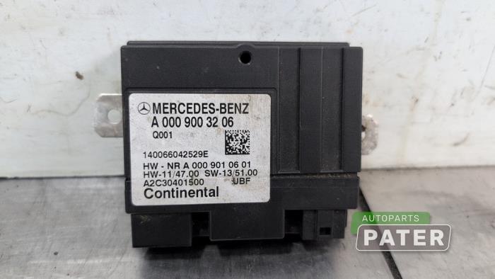 Usagé Module pompe carburant Mercedes C (W205) C-200 2.0 CGI 16V Prix € 21,00 Règlement à la marge proposé par Autoparts Pater