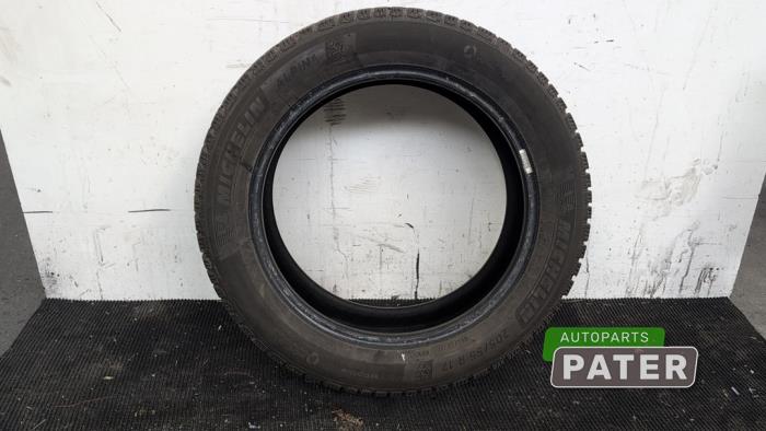 Begagnade Vinterdäck Volkswagen Passat Variant (3C5) 2.0 FSI 16V Pris € 26,25 Marginaltabell erbjuds av Autoparts Pater