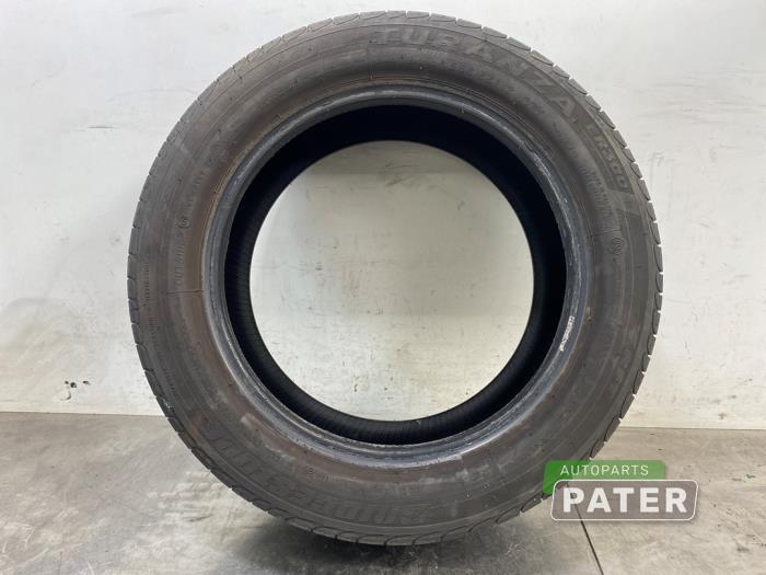 Używane Opona BMW 5 serie Touring (F11) 520d 16V Cena € 21,00 Procedura marży oferowane przez Autoparts Pater