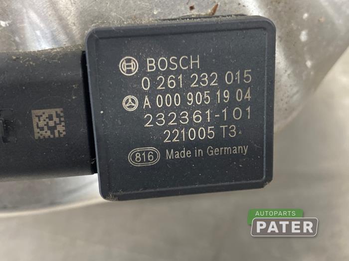 Assistant de freinage d'un Mercedes-Benz E Estate (S213) E-300de 2.0 Turbo 16V 2022