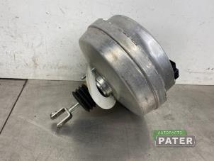 Assistant de freinage d'un Mercedes-Benz E Estate (S213) E-300de 2.0 Turbo 16V 2022