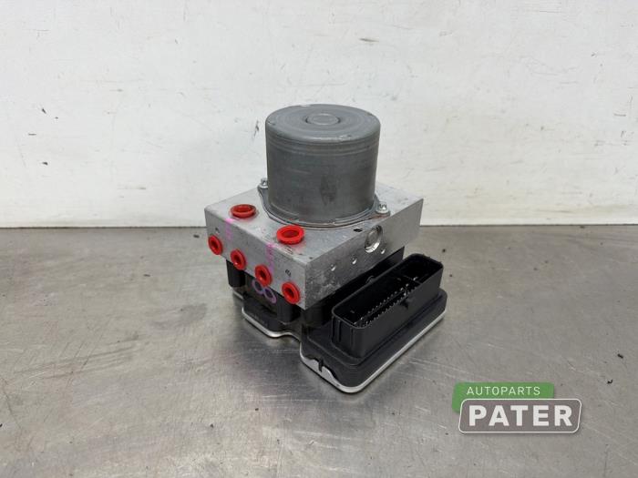 Begagnade ABS-pump Mazda 2 Hybrid 1.5 12V Pris € 147,00 Marginaltabell erbjuds av Autoparts Pater