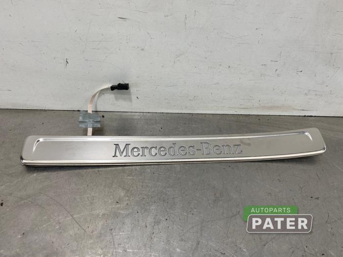 Begagnade Innerbelysning Mercedes S Lang (V223) 3.0 S-350d Pris € 63,00 Marginaltabell erbjuds av Autoparts Pater