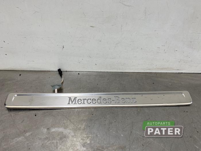 Begagnade Innerbelysning Mercedes S Lang (V223) 3.0 S-350d Pris € 63,00 Marginaltabell erbjuds av Autoparts Pater