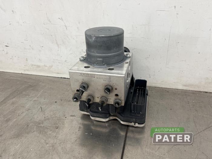 Begagnade ABS-pump Mercedes S Lang (V223) 3.0 S-350d Pris € 367,50 Marginaltabell erbjuds av Autoparts Pater
