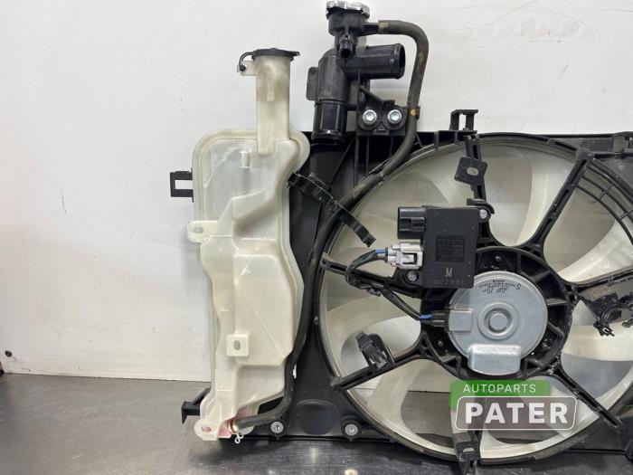 Używane Wentylator Mazda 2 Hybrid 1.5 12V Cena € 236,25 Procedura marży oferowane przez Autoparts Pater