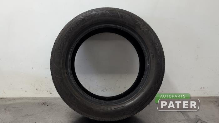 Używane Opona Peugeot 508 SW (8E/8U) 1.6 THP 16V Cena € 26,25 Procedura marży oferowane przez Autoparts Pater
