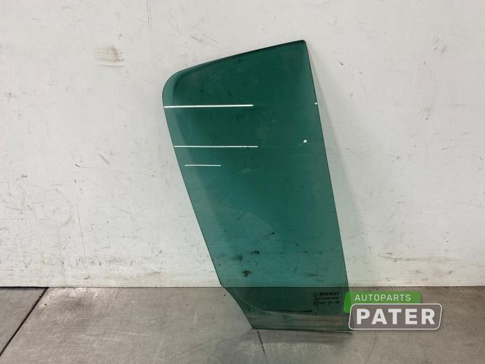 Usados Ventanilla triangular derecha detrás Renault Clio III (BR/CR) 1.2 16V TCe 100 Precio € 21,00 Norma de margen ofrecido por Autoparts Pater