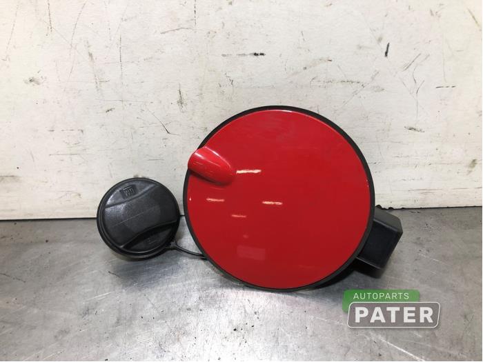 Tank cap cover from a Opel Corsa D 1.2 16V 2007