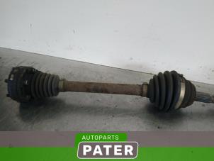 Used Front drive shaft, left Volkswagen Polo III (6N1) 1.4i 60 Price € 31,50 Margin scheme offered by Autoparts Pater