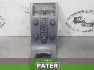 Used Climatronic panel Volvo V50 (MW) 2.0 D 16V Price on request offered by Autoparts Pater