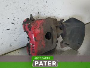 Used Front brake calliper, right Volkswagen Polo III (6N2) 1.4 16V 75 Price € 21,00 Margin scheme offered by Autoparts Pater