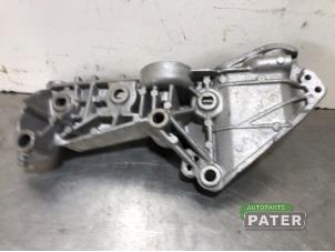 Used Air conditioning bracket Renault Megane III Grandtour (KZ) 1.5 dCi 110 Price on request offered by Autoparts Pater