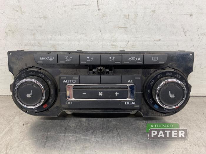 Używane Panel climatronic Skoda Octavia Combi (1Z5) 1.6 TDI Greenline Cena € 26,25 Procedura marży oferowane przez Autoparts Pater