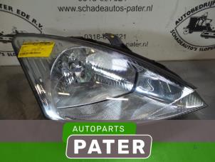 Used Headlight, right Ford Focus 1 1.6 16V Price € 21,00 Margin scheme offered by Autoparts Pater