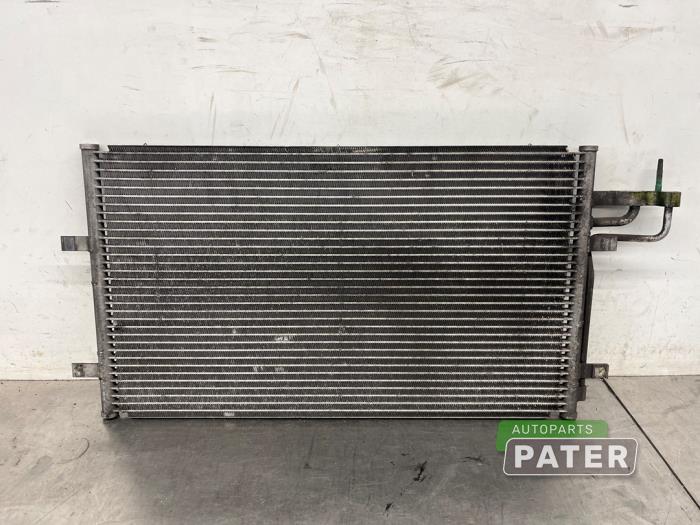 Usagé Radiateur clim Ford Focus C-Max 1.6 TDCi 16V Prix € 15,75 Règlement à la marge proposé par Autoparts Pater