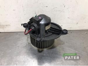 Used Heating and ventilation fan motor Chrysler Voyager/Grand Voyager (RG) 2.4 16V Price € 21,00 Margin scheme offered by Autoparts Pater