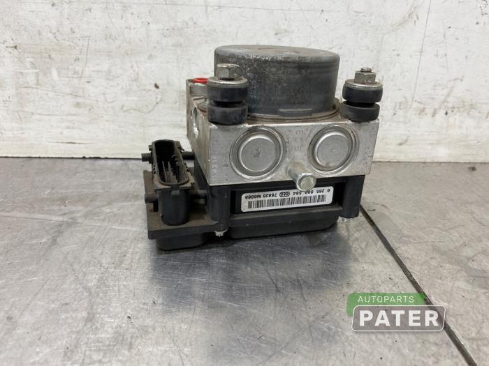 Używane Pompa ABS Dacia Logan MCV I (KS) 1.6 Cena na żądanie oferowane przez Autoparts Pater