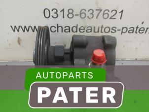 Used Power steering pump Renault Megane Scénic (JA) 1.6 RT Price € 42,00 Margin scheme offered by Autoparts Pater