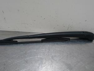 Used Rear wiper arm Fiat Stilo (192A/B) 1.9 JTD 115 Price € 15,75 Margin scheme offered by Autoparts Pater