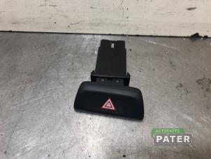 Używane Przelacznik swiatel awaryjnych Kia Picanto (TA) 1.2 16V Cena na żądanie oferowane przez Autoparts Pater