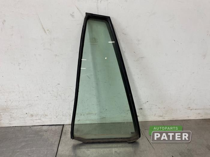 Usados Ventanilla triangular izquierda detrás Toyota RAV4 (A2) 2.0 16V VVT-i 4x4 Precio € 21,00 Norma de margen ofrecido por Autoparts Pater