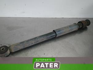 Used Rear shock absorber, right Renault Clio II (BB/CB) 1.2 16V Price € 26,25 Margin scheme offered by Autoparts Pater