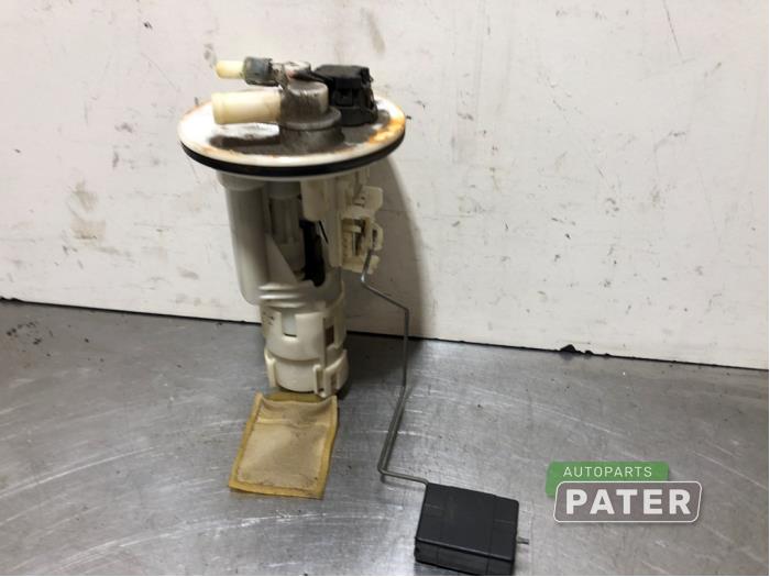 Usagé Pompe essence Daihatsu Cuore (L251/271/276) 1.0 12V DVVT Prix € 21,00 Règlement à la marge proposé par Autoparts Pater