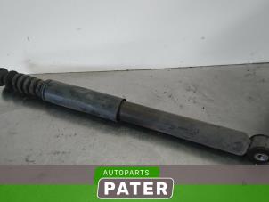 Used Rear shock absorber, right Renault Clio III (BR/CR) 1.5 dCi 70 Price € 36,75 Margin scheme offered by Autoparts Pater