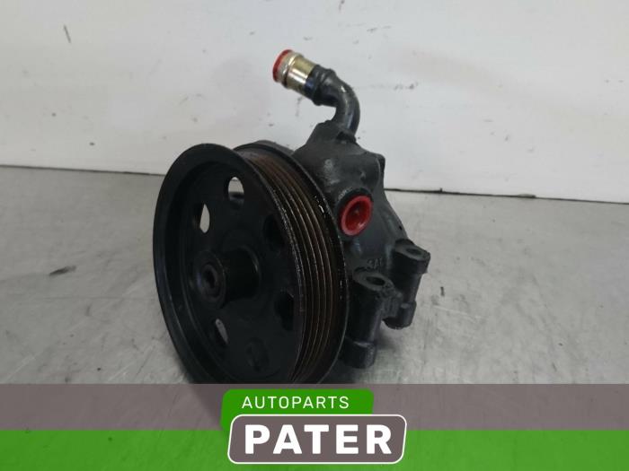 Power steering pump Ford Focus I Wagon 1.8 TDCi 100 3JB2903 FFDA