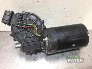 Used Front wiper motor Peugeot 206 (2A/C/H/J/S) 1.6 XS,XT Price € 26,25 Margin scheme offered by Autoparts Pater