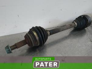 Used Front drive shaft, left Volkswagen Polo III (6N1) 1.6i 75 Price € 21,00 Margin scheme offered by Autoparts Pater