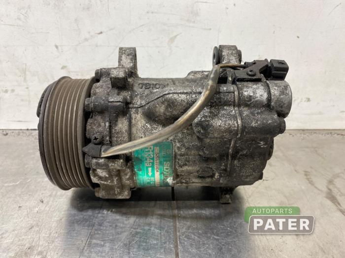 Usagé Compresseur de clim Volkswagen Polo III (6N1) 1.6i 75 Prix € 26,25 Règlement à la marge proposé par Autoparts Pater