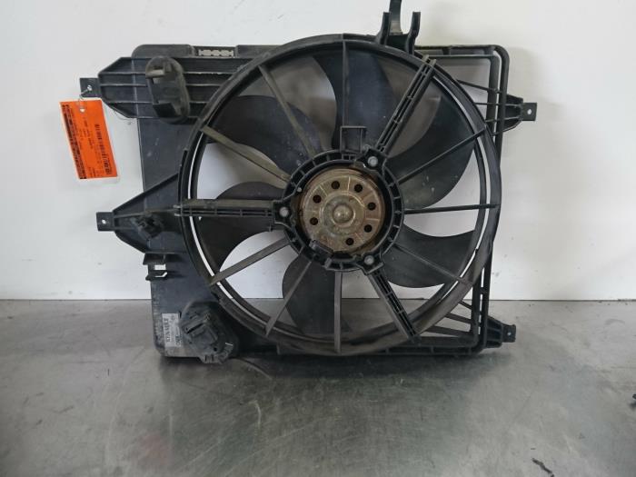 Używane Wentylator Renault Clio II Societe (SB) 1.5 dCi 80 Cena € 26,25 Procedura marży oferowane przez Autoparts Pater