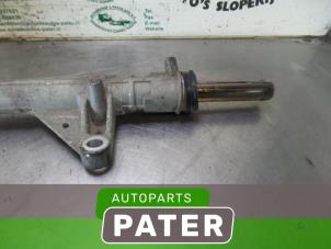 Used Steering box Renault Clio III (BR/CR) 1.2 16V 75 Price € 63,00 Margin scheme offered by Autoparts Pater
