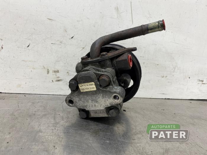 Begagnade Servostyrningspump Kia Carens II (FJ) 2.0 CRDI 16V Pris € 26,25 Marginaltabell erbjuds av Autoparts Pater
