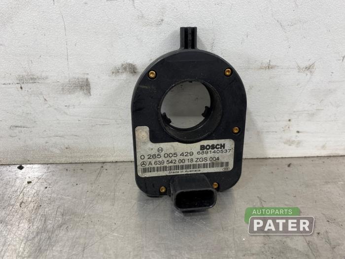 Begagnade Styrvinkelsensor Mercedes Vito (639.6) 2.2 109 CDI 16V Pris € 19,06 Inklusive moms erbjuds av Autoparts Pater
