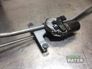 Used Wiper motor + mechanism Mercedes Vito (639.6) 2.2 109 CDI 16V Price € 76,23 Inclusive VAT offered by Autoparts Pater
